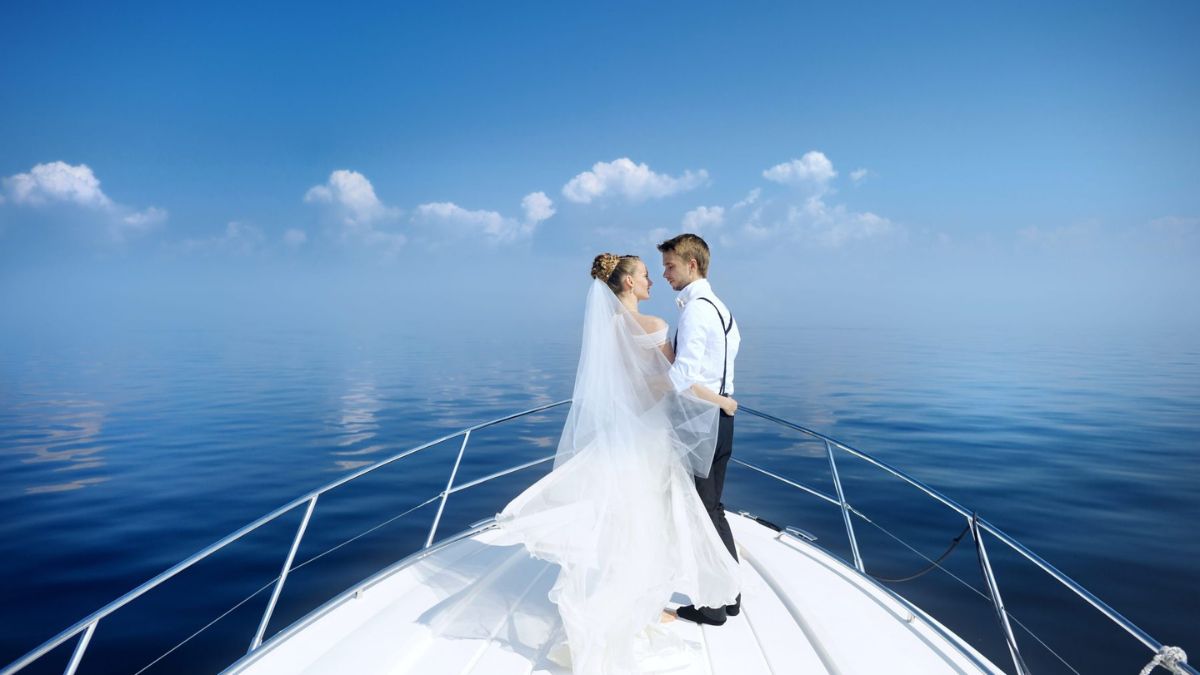 Wedding on a Yacht: Crafting Unforgettable Memories on Dubai's Waters